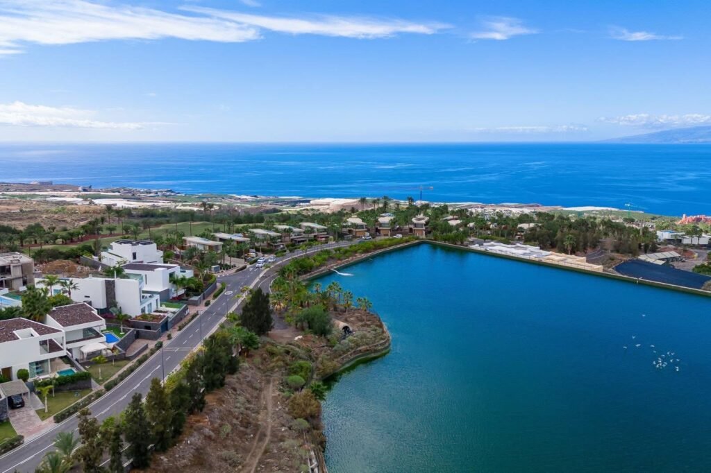 0B872AA9-6C1E-4C01-AAB7-9D64F624CC9C