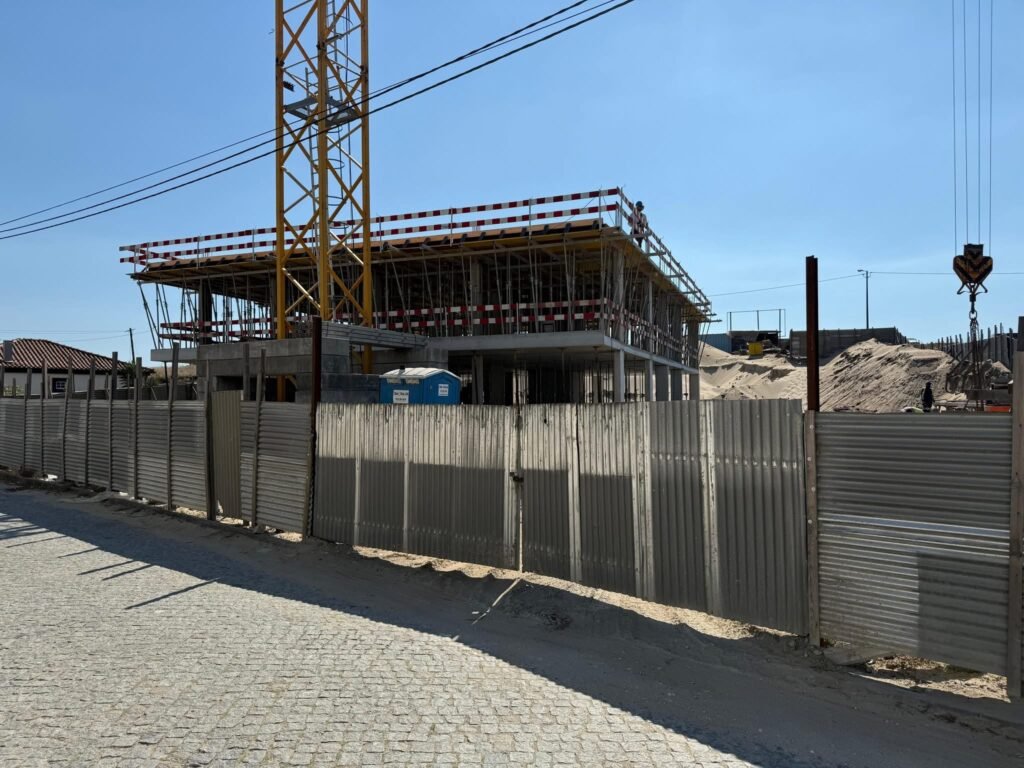 82EEC820-7AF7-4B62-ABC4-43BE3FF5BADC