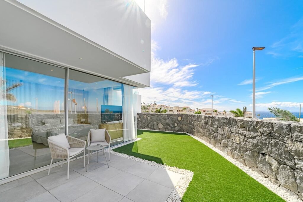 BF70670B-C41A-4F8D-B9D1-90DABF9732D7