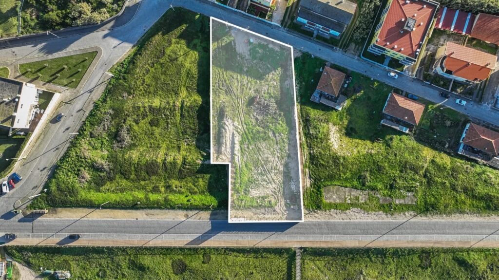 C6C97FD7-924B-4CEC-82A9-8B182FC1252B