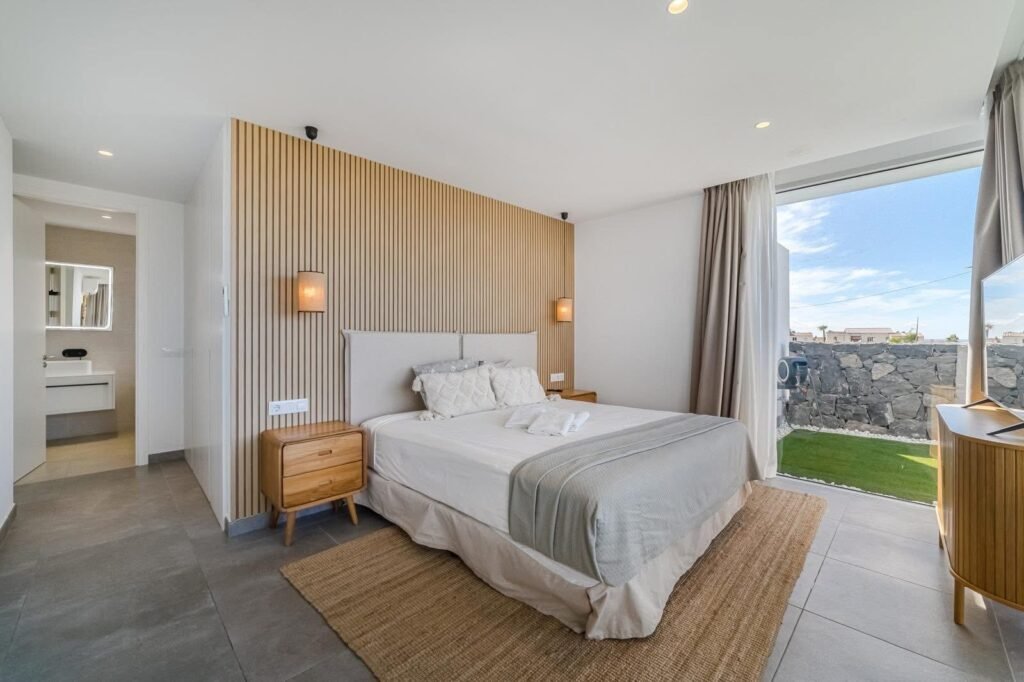 D2A6211D-9FA4-4646-B37E-A0E1B75CDBCF