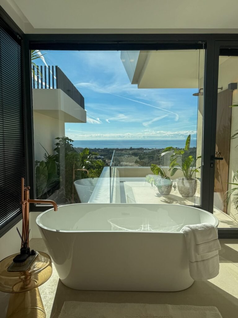 EC7BBB8B-B5B8-4807-A2B6-E7452B5F68FA