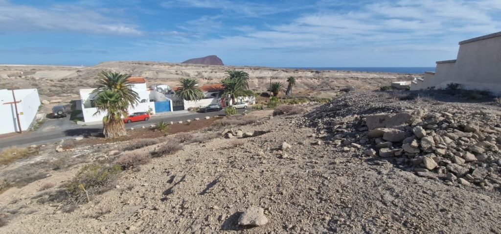 0012AADB-F783-4DA2-AE14-648A56F06C3E