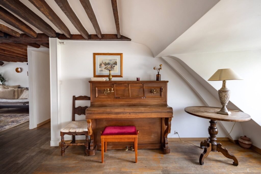 0DEA66BA-0596-47F9-AACB-443A3EF42E96