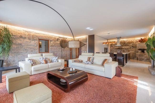 0F3EB1EE-DFF7-4205-B167-6FB0AA1C4D49