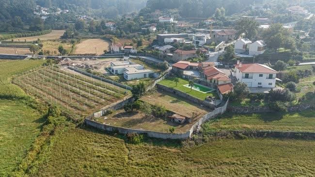 14E8870B-3731-4A7C-9F8B-1CA3C0AD7AE2