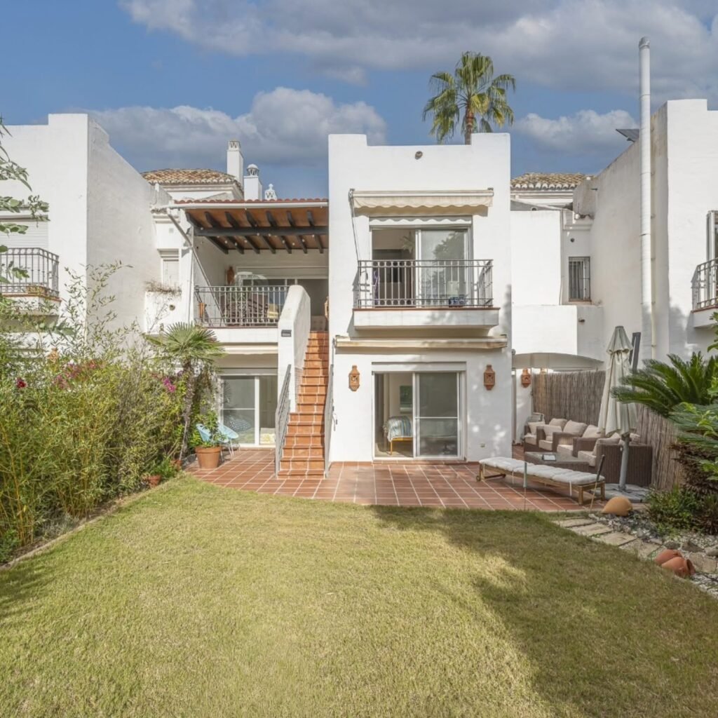 1E838132-BC01-4866-9C54-D937CE81CB3E