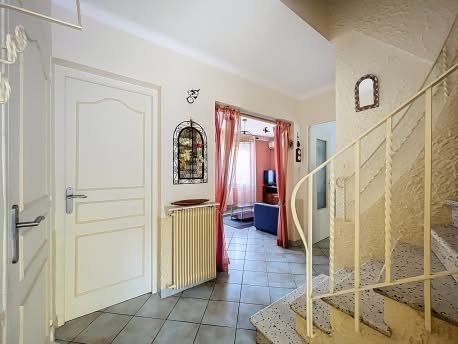 20DE744D-FED9-43C1-8C31-A32F0CFE165F