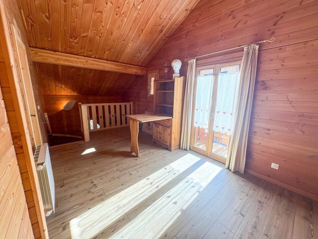 28AB5770-BE8F-44CE-9C8D-05BEBB2D1B24