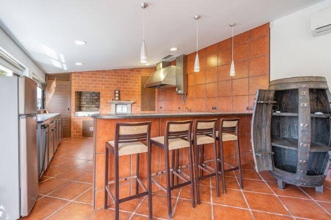 2AE3694C-C5B0-4F47-9B37-ED94E6541547