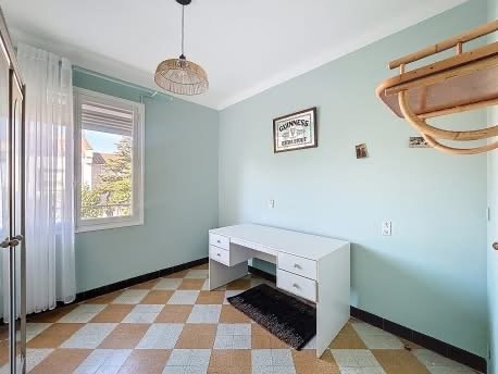 2EC69C6D-CC38-4904-A656-5D84F2FF4FDD