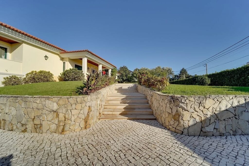 3052BDDA-9CAA-4F19-9E17-64E9090D574C