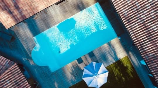 3568AC1C-278E-444C-A7DF-E25C088C36C6