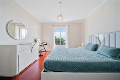 39F7F16B-0B38-4A7C-B6A1-298BDB646632