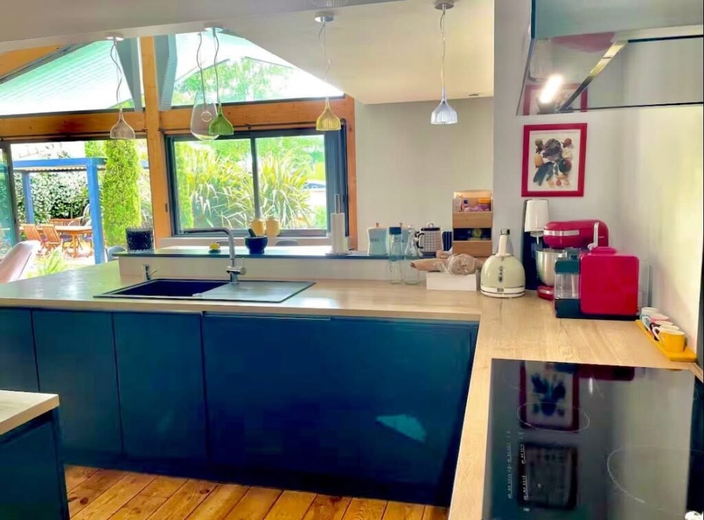 3B919577-BFF4-4BE0-BD2E-DE9381185D21