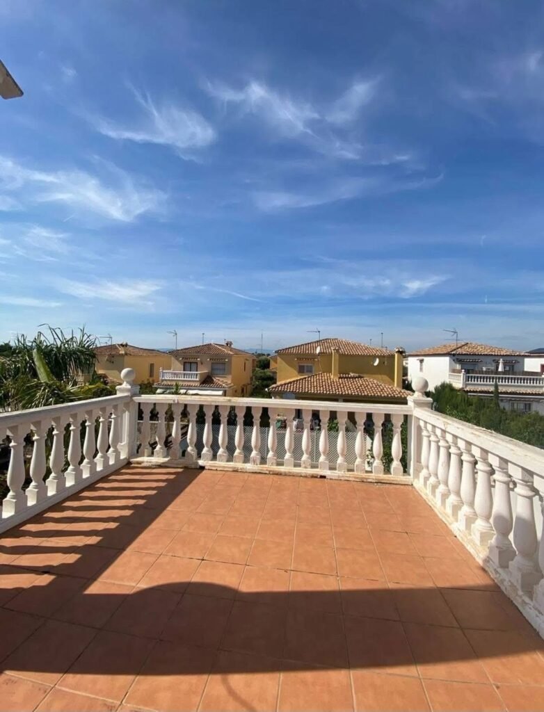 3D823A6B-E0E8-43B0-93CA-0B28FD468C56