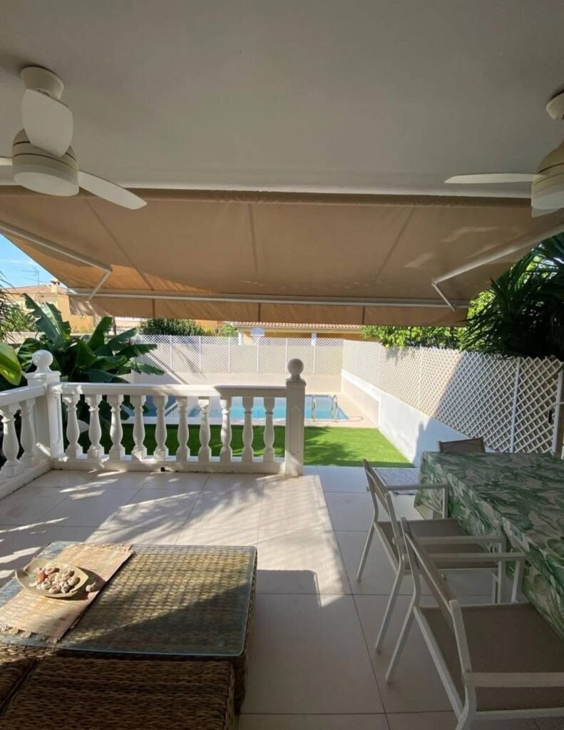 3FCE034E-0A67-4F06-8FAC-A2E38422C422