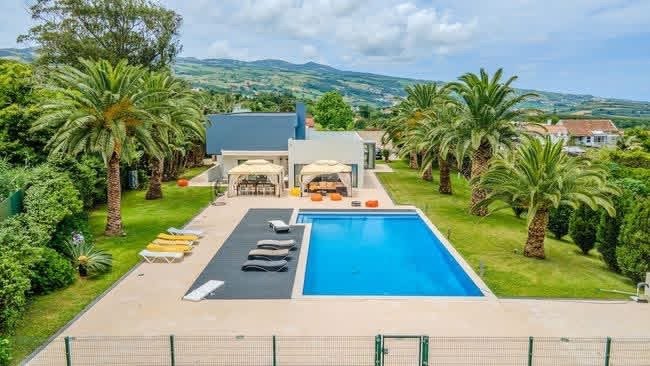 440BC03B-F160-4B68-82C3-68C48834ADA3