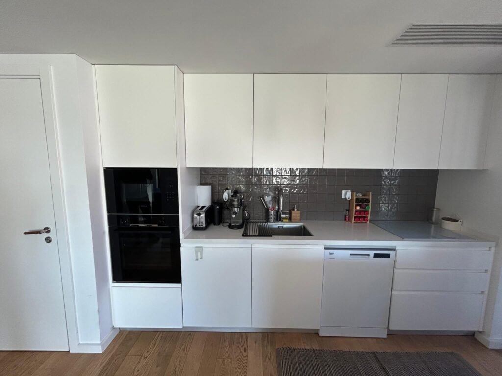 4A16D7FA-3B09-41F6-86C6-2AA9769012C7