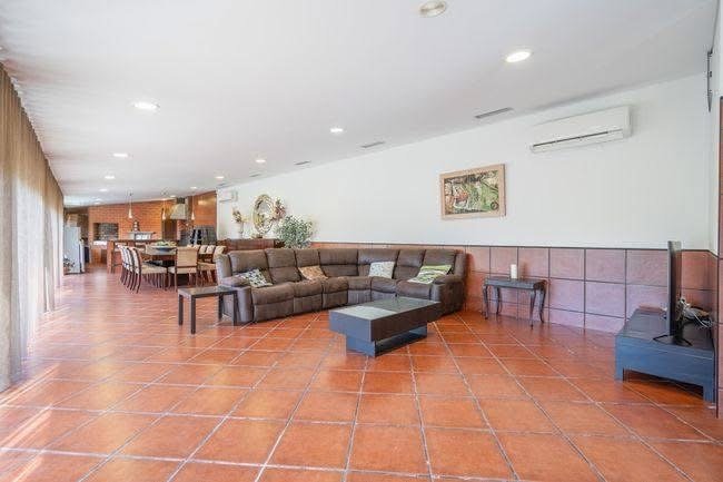 4B39128E-27E7-438B-9059-E36024A0EF56