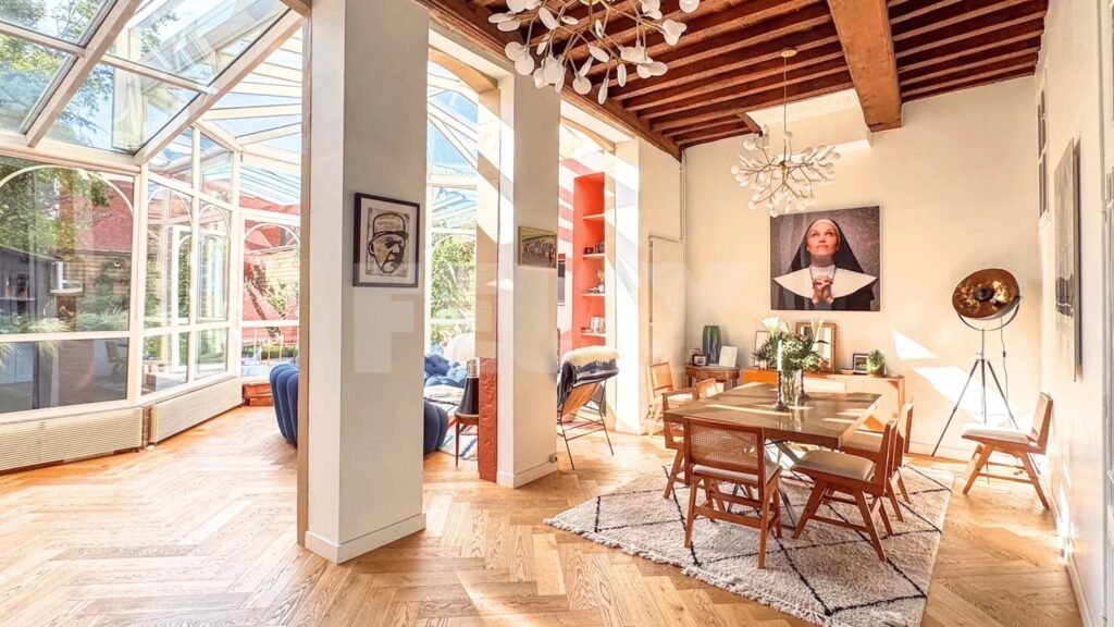 4FFB5F81-FA98-433C-9D93-AE9B713636D0