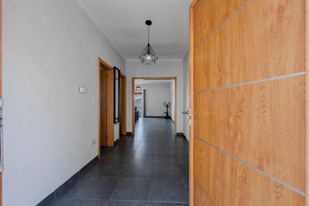 518655C7-9393-4FE1-9F9D-936D353971AA