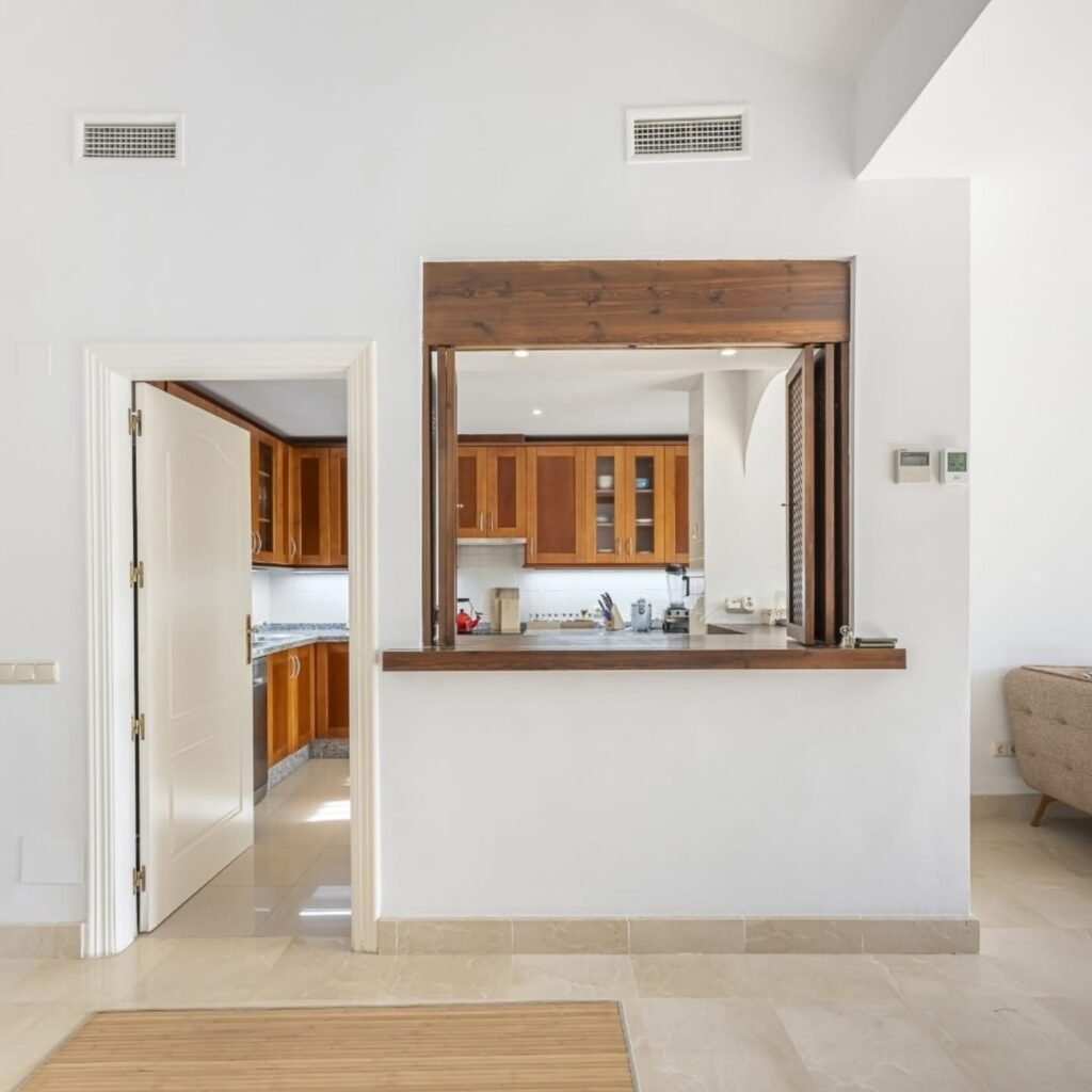 5BAE5F01-696C-48E3-95CC-F482846C647F