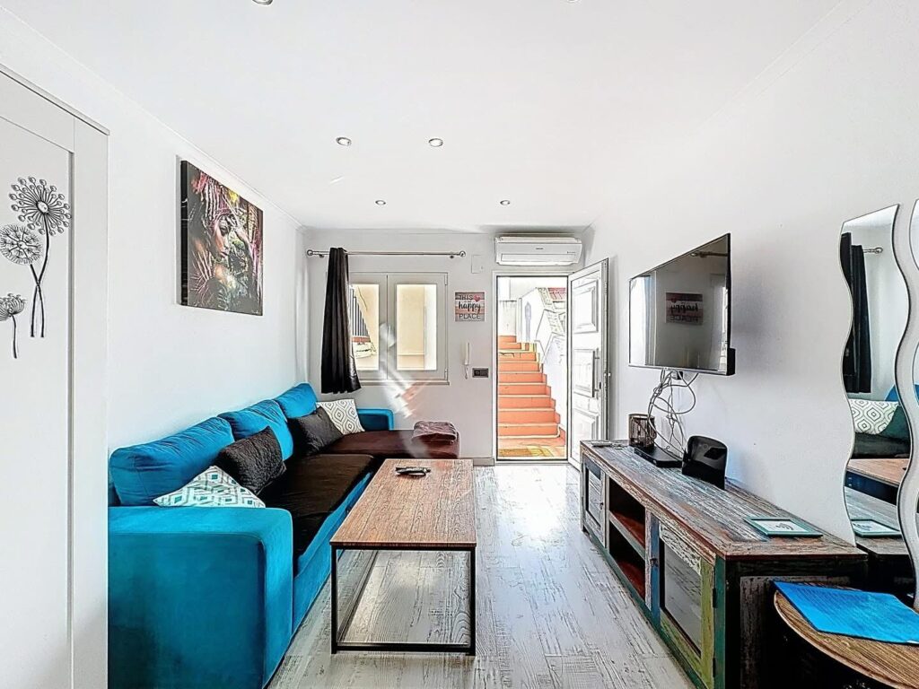 5EF8BCED-F0C2-449B-ADBC-4C60EBB79222