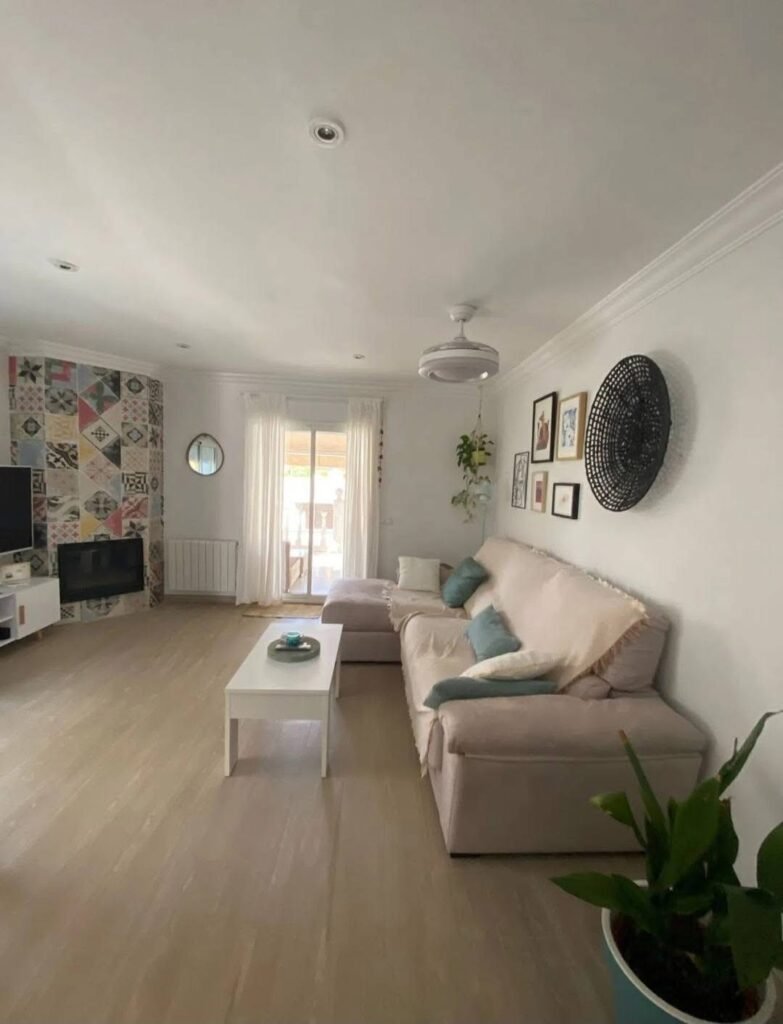 61593D30-8BAA-4B25-9339-93E0ECE3B2F4