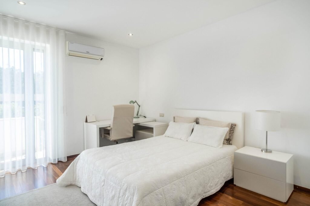 61FDF71A-7A82-419D-BD2E-DA6689F595B6