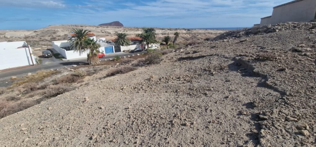 6D61AF4F-3ABD-42D0-AE33-37206FDE281A