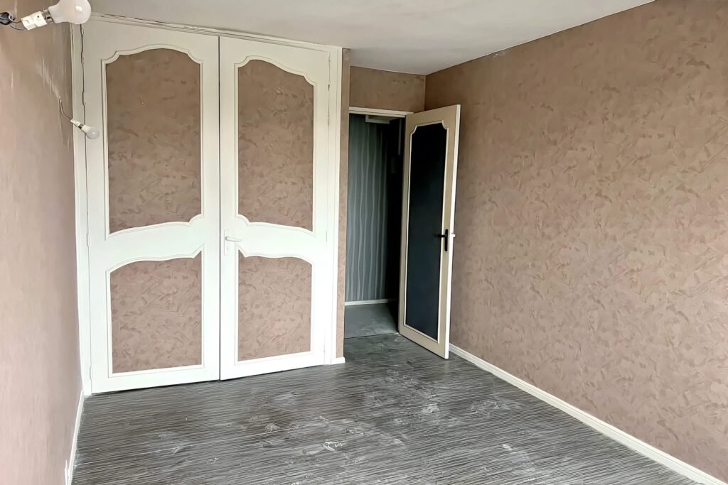 6EB18944-D1C2-4627-9021-B927B82FE6B6