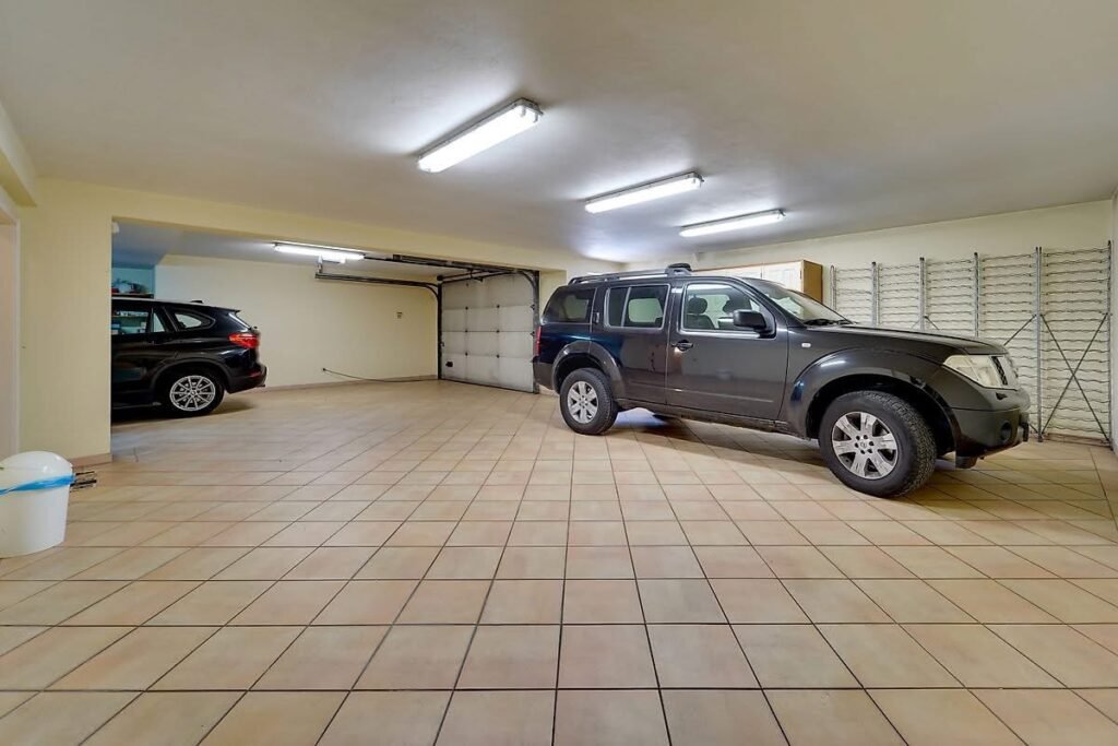 72FB8AB2-E607-4954-A852-50F2322143C5