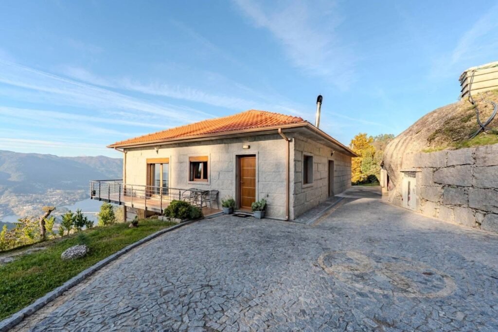 7357A6D8-D64E-418C-8A87-618E28C97B8B