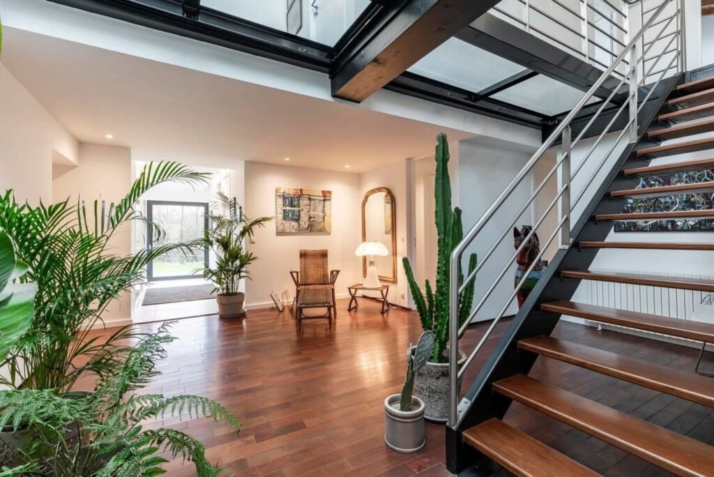 8159DE22-5EE6-48EF-91EE-658105BED97F