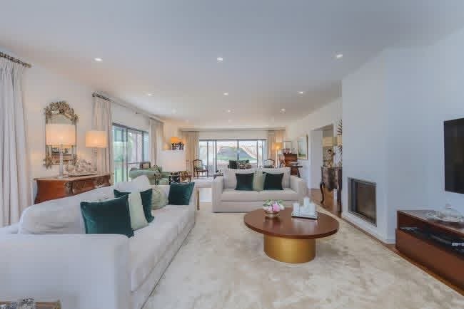 8771BE7C-8A43-48FC-89A6-635653136655