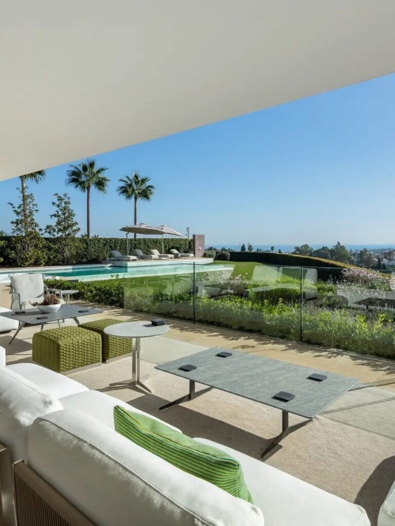 87913B17-9404-4286-8F73-E6B584EF6BA3