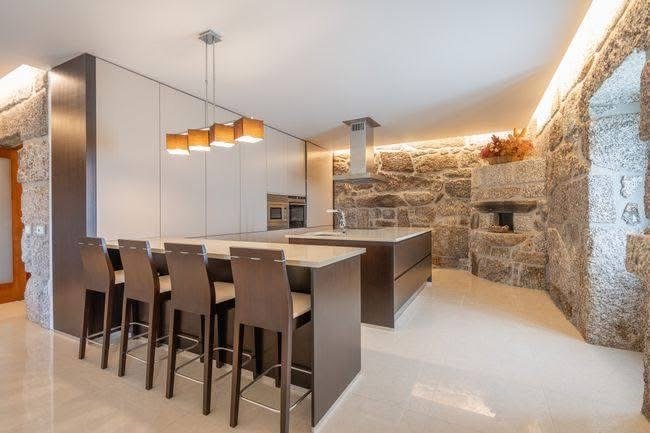 8F799B1E-4312-4E20-ADA7-F1C3D6F1D385