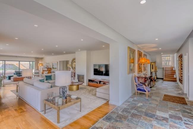 A038946A-5FB0-4C5F-84CA-E64A0D1AB0A4