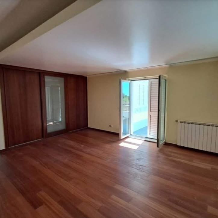 A5F1B600-FEDF-41EE-A594-26447634B504