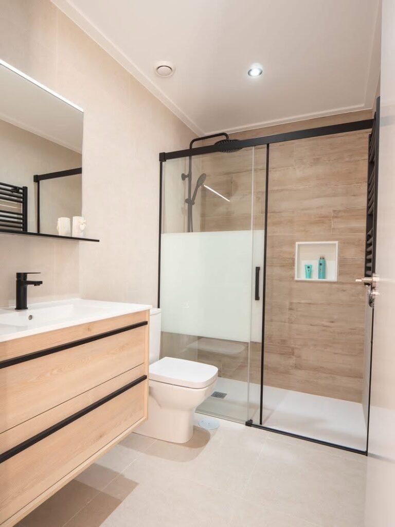 AA5C77FD-C05F-4341-AFD0-36B6F4C45891