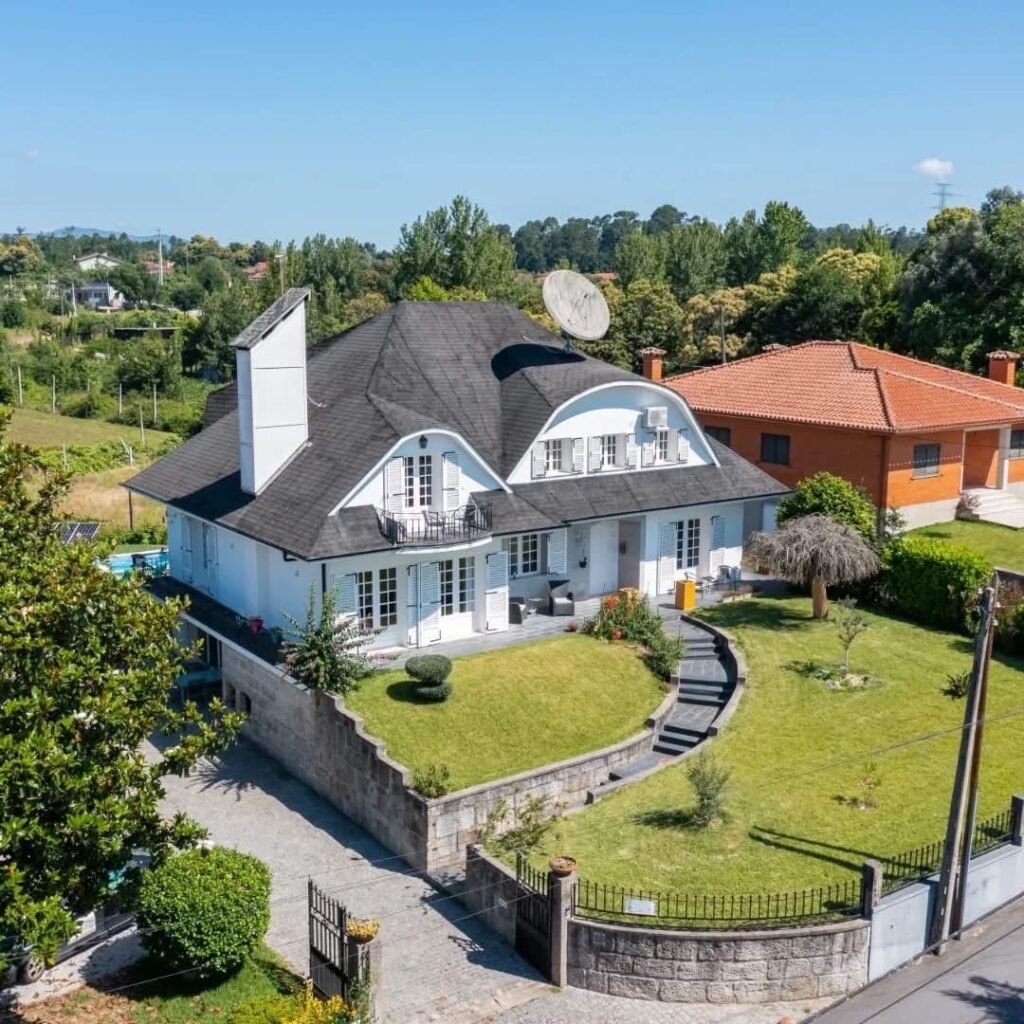 B1F52388-F383-439E-A314-9AF9EBAB6BA1