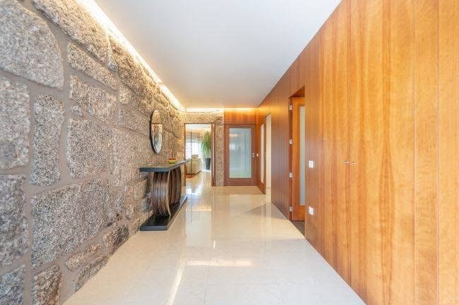 BE4F2B88-938A-4281-A0AF-3ED6E5603FEC