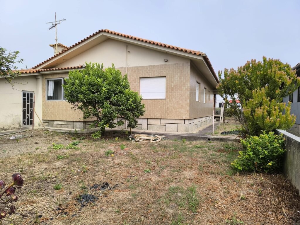 BF3DBCE3-A796-4F93-92A2-31FEA72DB582