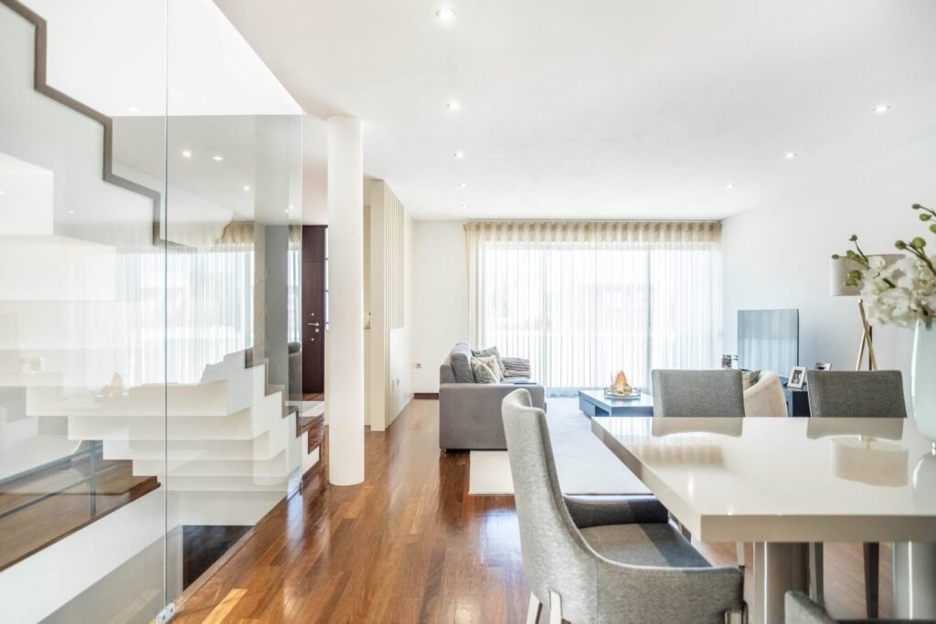 CC8B1BD3-39AF-403F-8DB9-4249C1060D9F