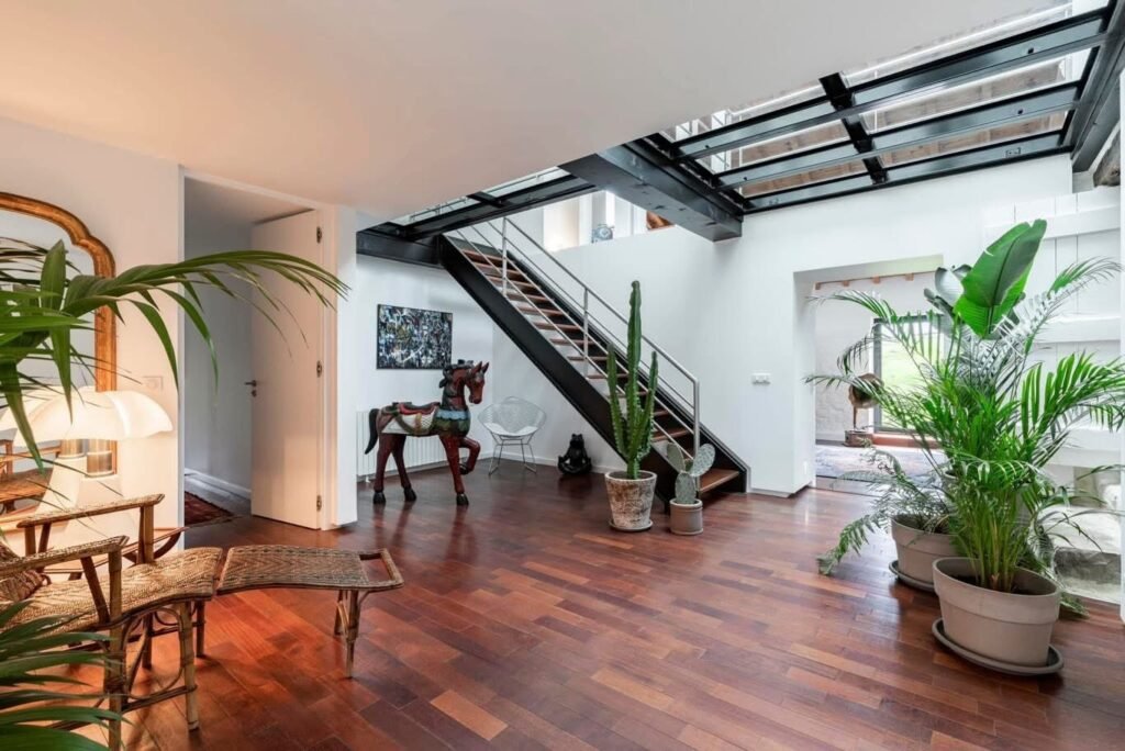 CF888AA7-3D3B-4CCE-ABCD-9984D31234D2