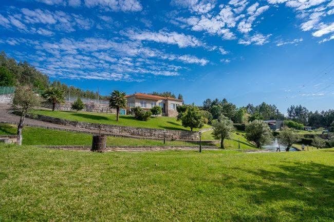 D72C51C4-36A7-45E1-BC26-F194E8895C78