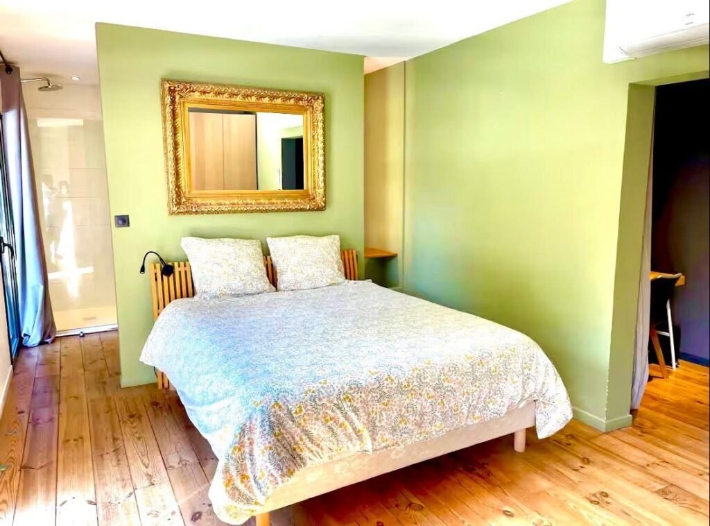 D8520093-09AD-4741-A275-A29131D6B7C0