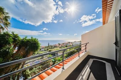 D8D6FFFF-144A-49E7-8888-0218F6666ACD