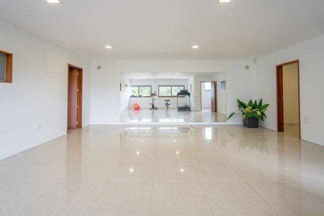 E6FE6265-F152-476B-AAD4-2F3042F5A82D